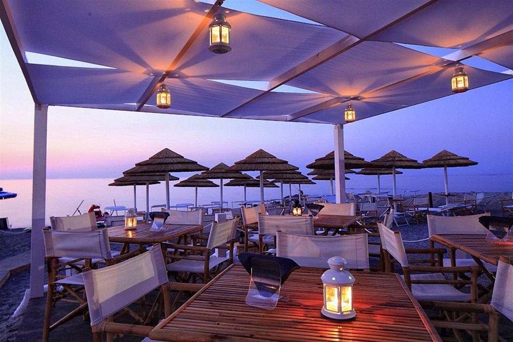 Riviera Del Sole Hotel Resort Spa Piraino Bagian luar foto