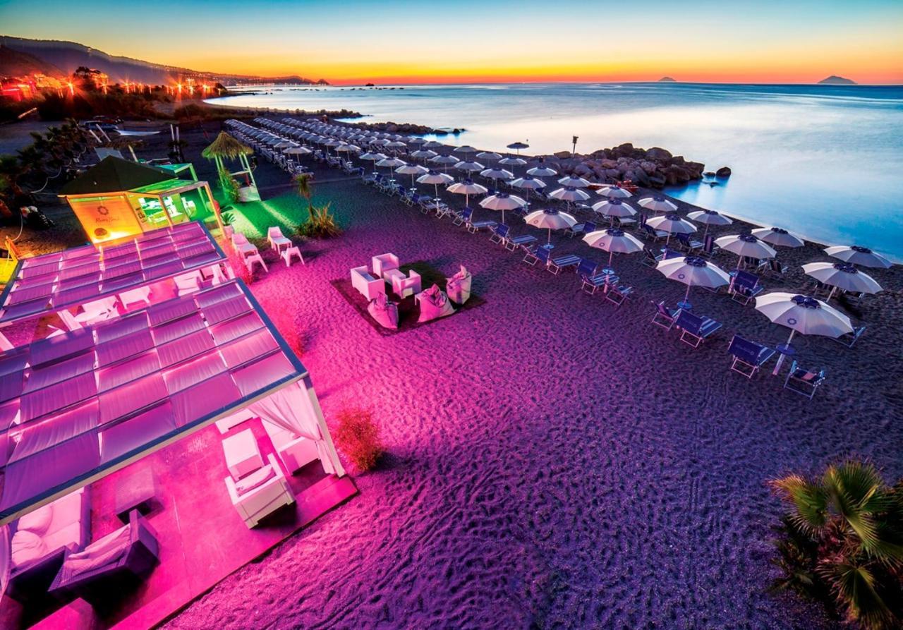 Riviera Del Sole Hotel Resort Spa Piraino Bagian luar foto